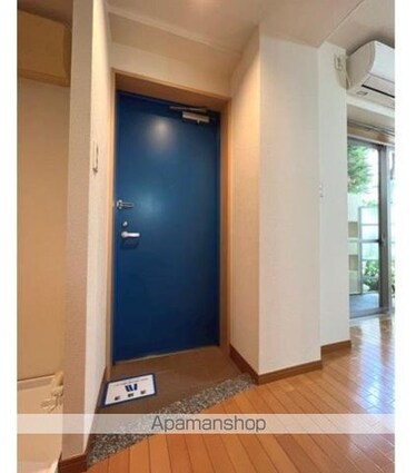 東京都目黒区東が丘２丁目[1K/25.2m2]の玄関