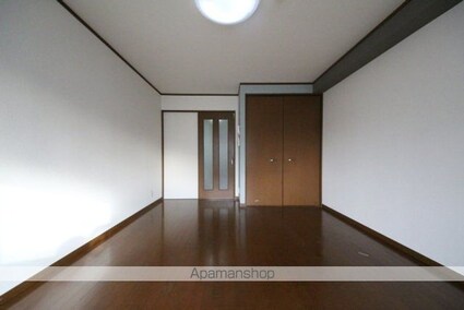 グランシャトレ伊賀上[1K/30.38m2]の内装2