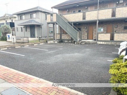 ファーストステージ[1R/30.27m2]の駐車場