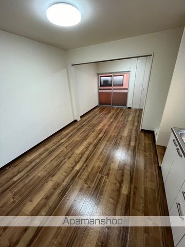 玉栄マンションの内装写真