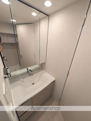 ルフォンプログレ上野御徒町[2LDK/45m2]の洗面所