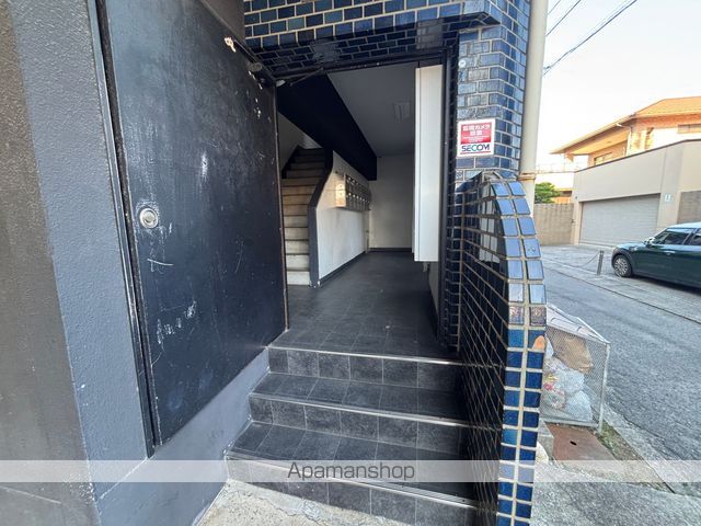 三保マンションの玄関写真