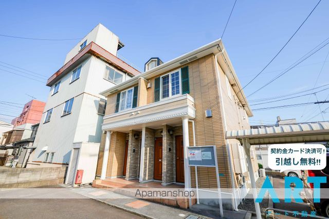 プラシード山越 Bの玄関写真