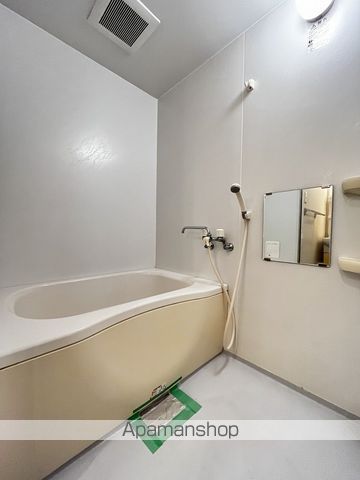 クレッシェンドKJの内装写真