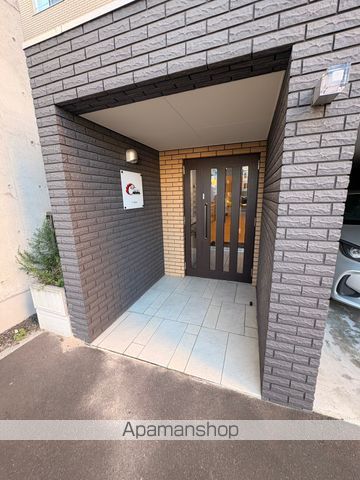 CARRERA東札幌の玄関写真