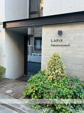 LAPIS中野坂上IIの玄関写真