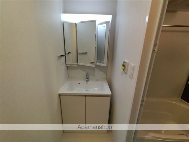 スプランディッド新大阪VIIIの内装写真