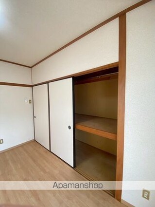 リベラルパレス新留[2DK/61.02m2]の収納