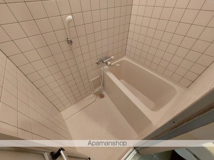 ウィステリア道後[1K/28.8m2]のバス