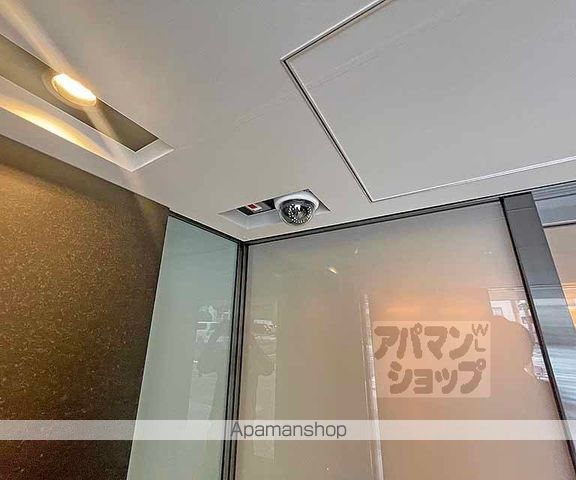 イニシア京都五条の玄関写真