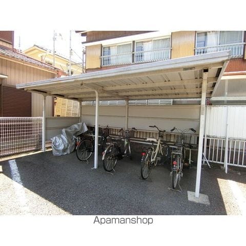 クラスレス八田の内装写真