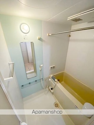 ジョイフルタウン西岡[1LDK/40.07m2]のバス