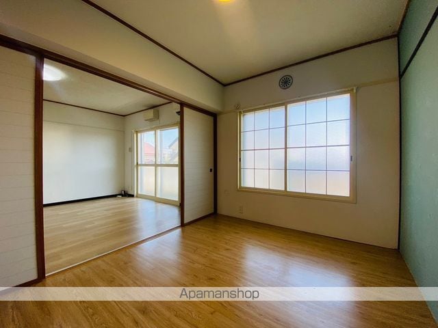 ポチタマたによしの内装写真