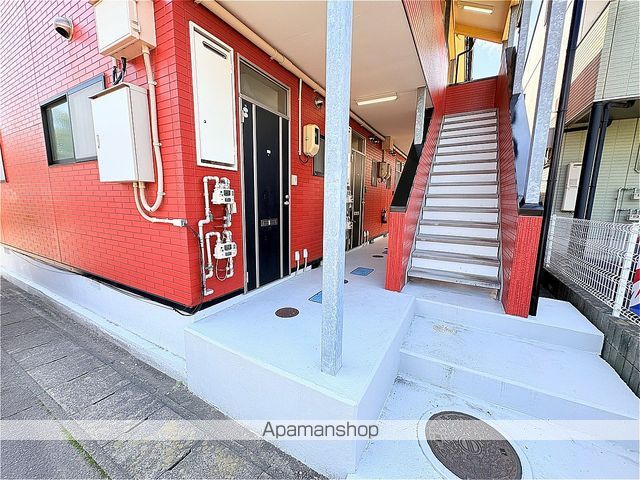 310ハイツの玄関写真
