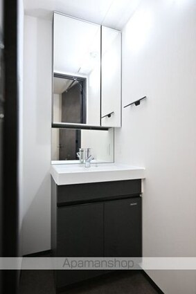 東京都目黒区東山２丁目[1K/25.44m2]の洗面所