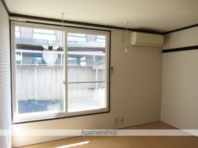 セントラル アベニューの内装写真