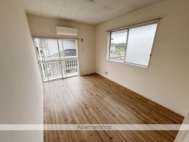 ルーミー牛久32号館の内装写真