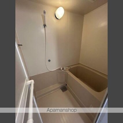 ザ・ガーデンテラス尾曳町[2LDK/56.7m2]のバス