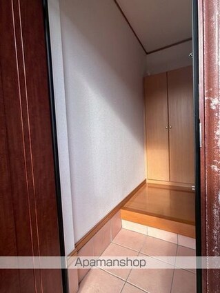 ヴェルドミール港ヶ丘　Ｉ[2LDK/57.9m2]の玄関