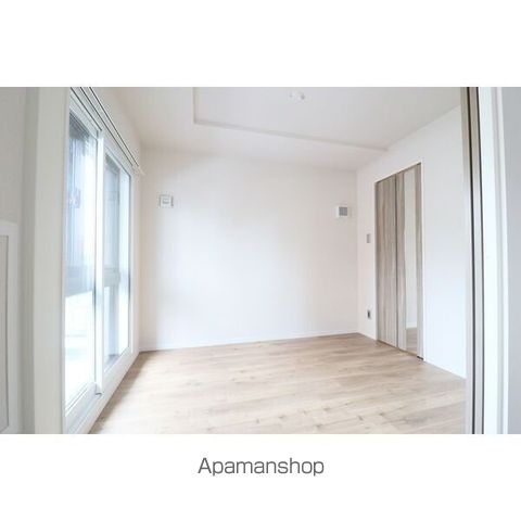 AXISーWILL 323. 裏参道の内装写真