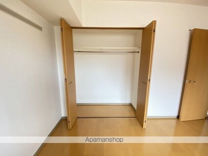 プレミュール[1LDK/42.38m2]の収納