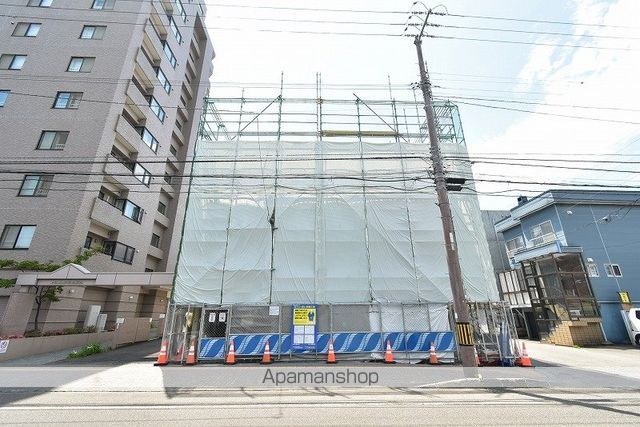 グランメール 豊平公園駅前の外観写真