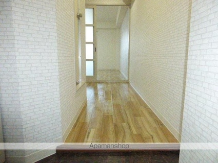 アンソレイエ[1K/28.27m2]の玄関