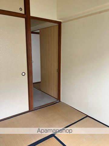 サウスヒルズ由良の内装写真