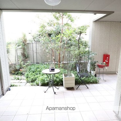 イーストコート[1K/30m2]のロビー