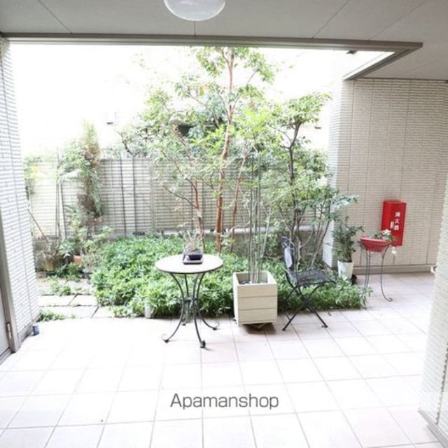 イーストコート[1K/30m2]のロビー