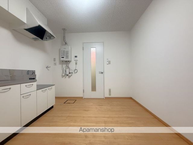 フローラ松川の内装写真