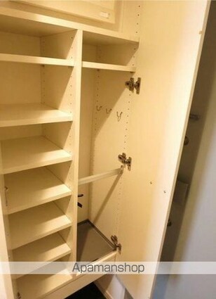 レジデンス両国駅前[1R/27.03m2]の玄関