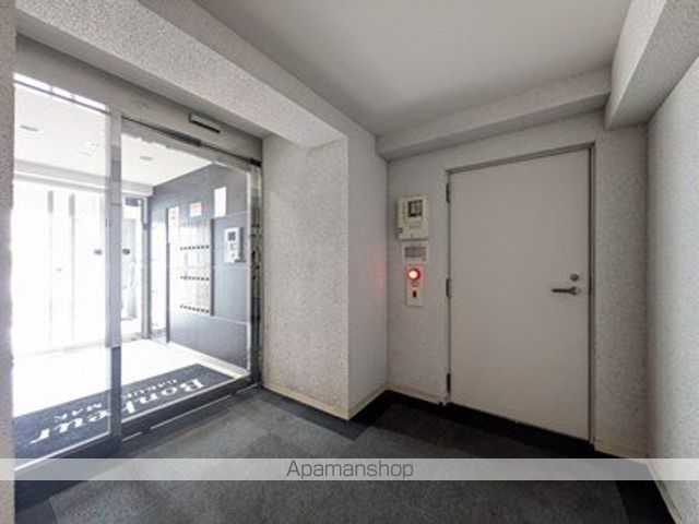 ボヌール学園前の玄関写真
