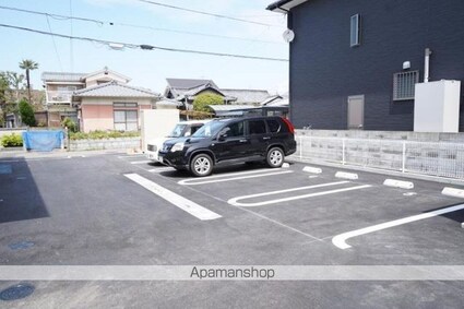 コンフォーティアＫＯＵＭＥ　４[1R/30m2]の駐車場