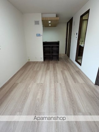 パサログランデ中安井[1LDK/42.8m2]のリビング・居間