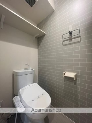 東京都中野区若宮２丁目[1R/14.96m2]のトイレ