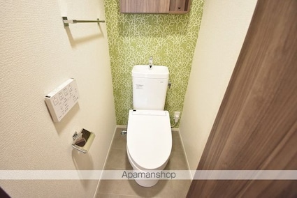 ＤーＲＯＯＭ小田原８丁目ＩＩＩ[2LDK/56.3m2]のトイレ