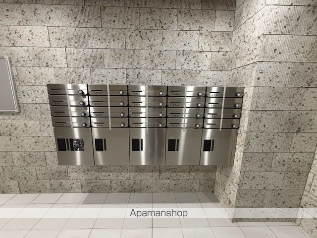 ALATO中野富士見町の玄関写真