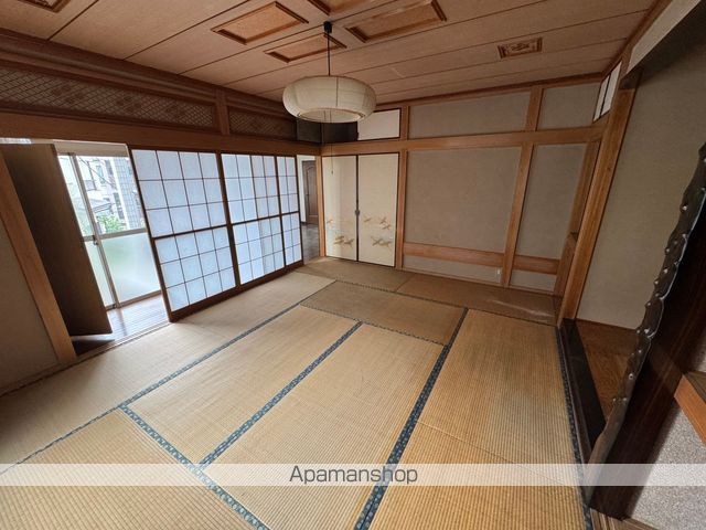 中里4丁目貸家の内装写真