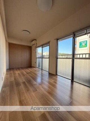 東一万ビル[1K/20m2]のリビング・居間