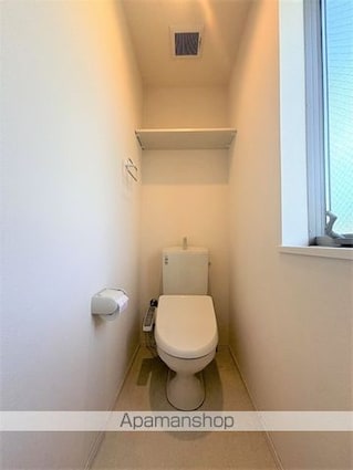 Ｂｏｎｈｅｕｒ　Ｃｈｅｚ　Ｍｏｉ[2LDK/58.22m2]のトイレ