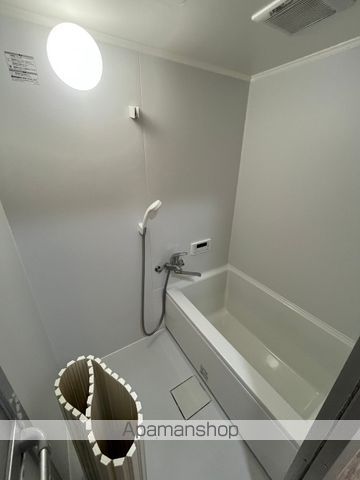 新之栄テラスハウスの内装写真