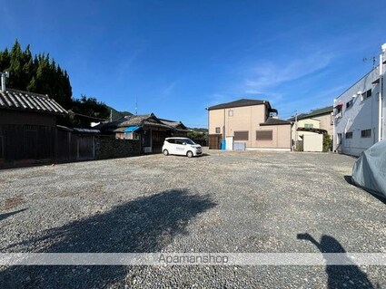 ビアンコ内原[2K/170.1m2]の駐車場