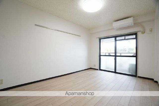 ハイツ島塚の内装写真