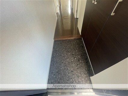 プライムアーバン長町一丁目[3LDK/66.56m2]の玄関