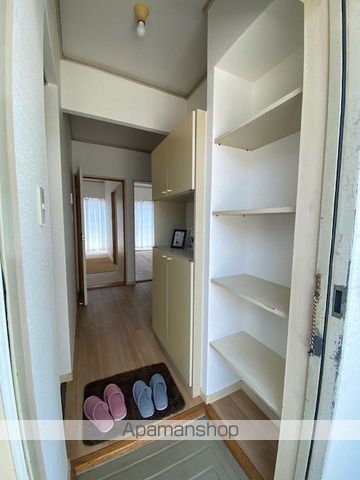ホワイトビラ御門台の内装写真