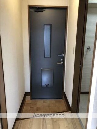 バリュージュ新居　Ａ棟[3DK/54.08m2]の玄関