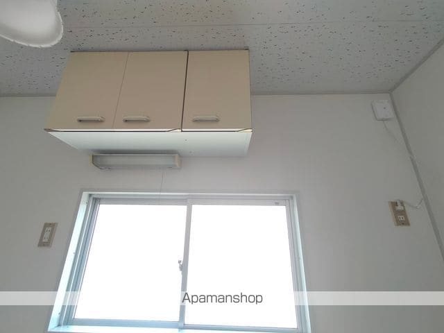 ロイヤルライフ八坂の内装写真