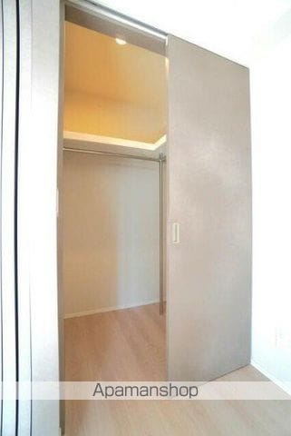 シーズンフラッツ浅草六丁目の内装写真