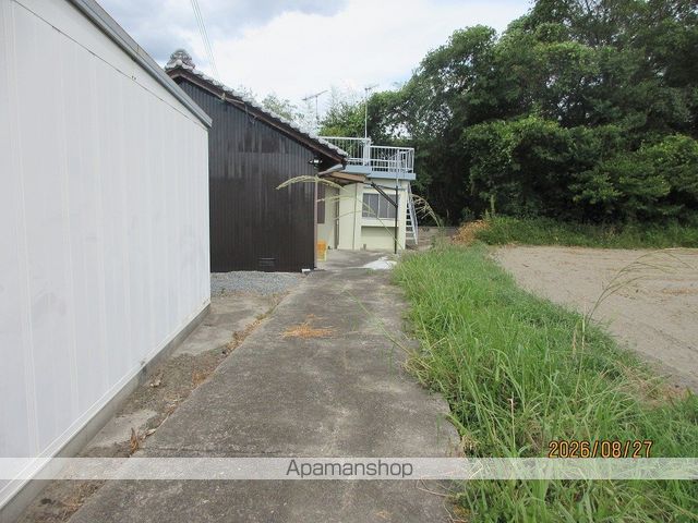 紀の川市 2階建 築76年の外観写真